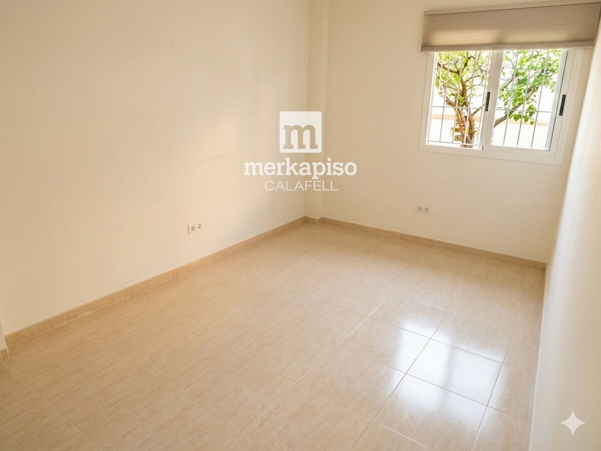 El Vendrell, TAR 43700 -  -  - Interior Photo - Image 1 of 9