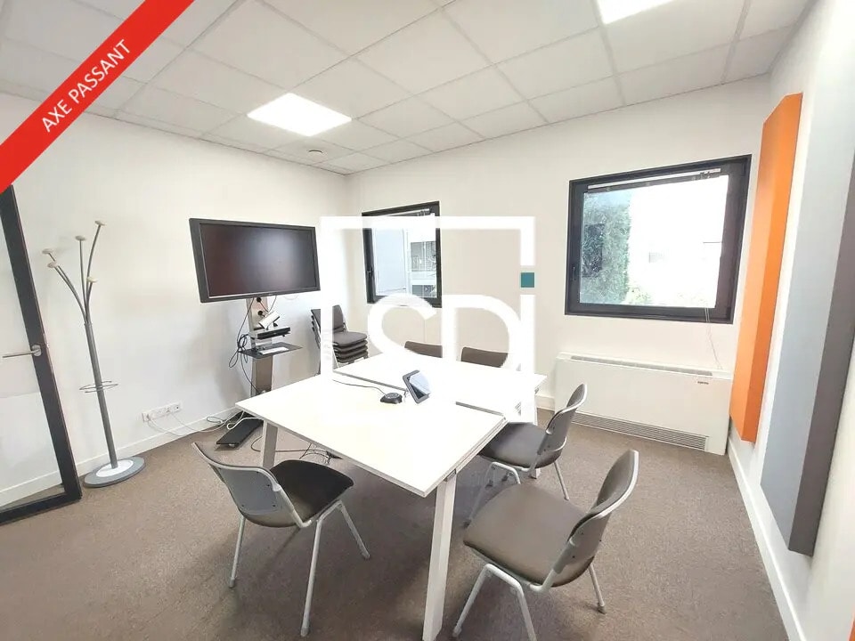 Location Bureaux 320 m² à 1 254 m² - Photo 1