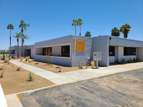 2145-2225 E Tahquitz Canyon Way, Palm Springs, CA for rent Building Photo- Image 1 of 3