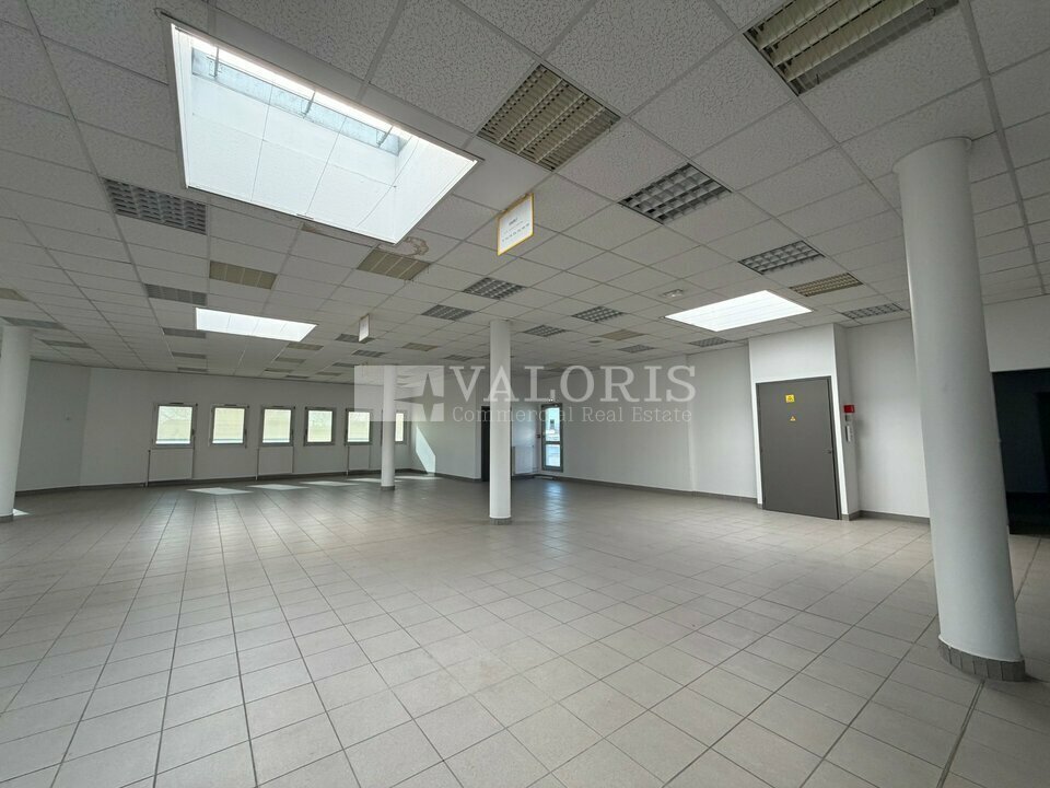 20 Avenue Lucien Buisson, Meyzieu to rent Building Photo- Image 1 of 9