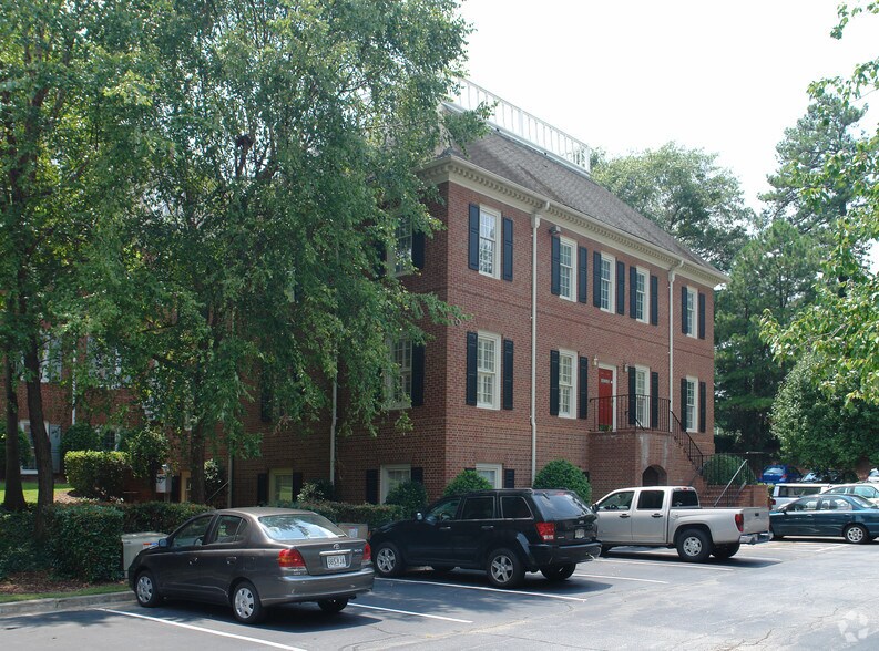 750 Hammond Dr NE, Atlanta 30328 UK