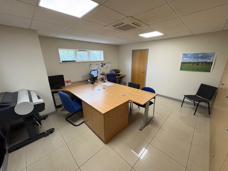 46 Ennersdale Rd, London to rent - Interior Photo - Image 3 of 5