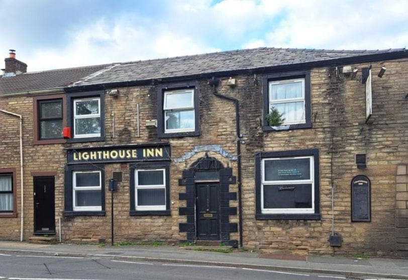 505 Lees Rd, Oldham for sale Primary Photo- Image 1 of 10