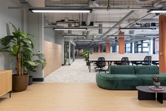 Colgate Ln, Salford to rent Interior Photo- Image 2 of 37