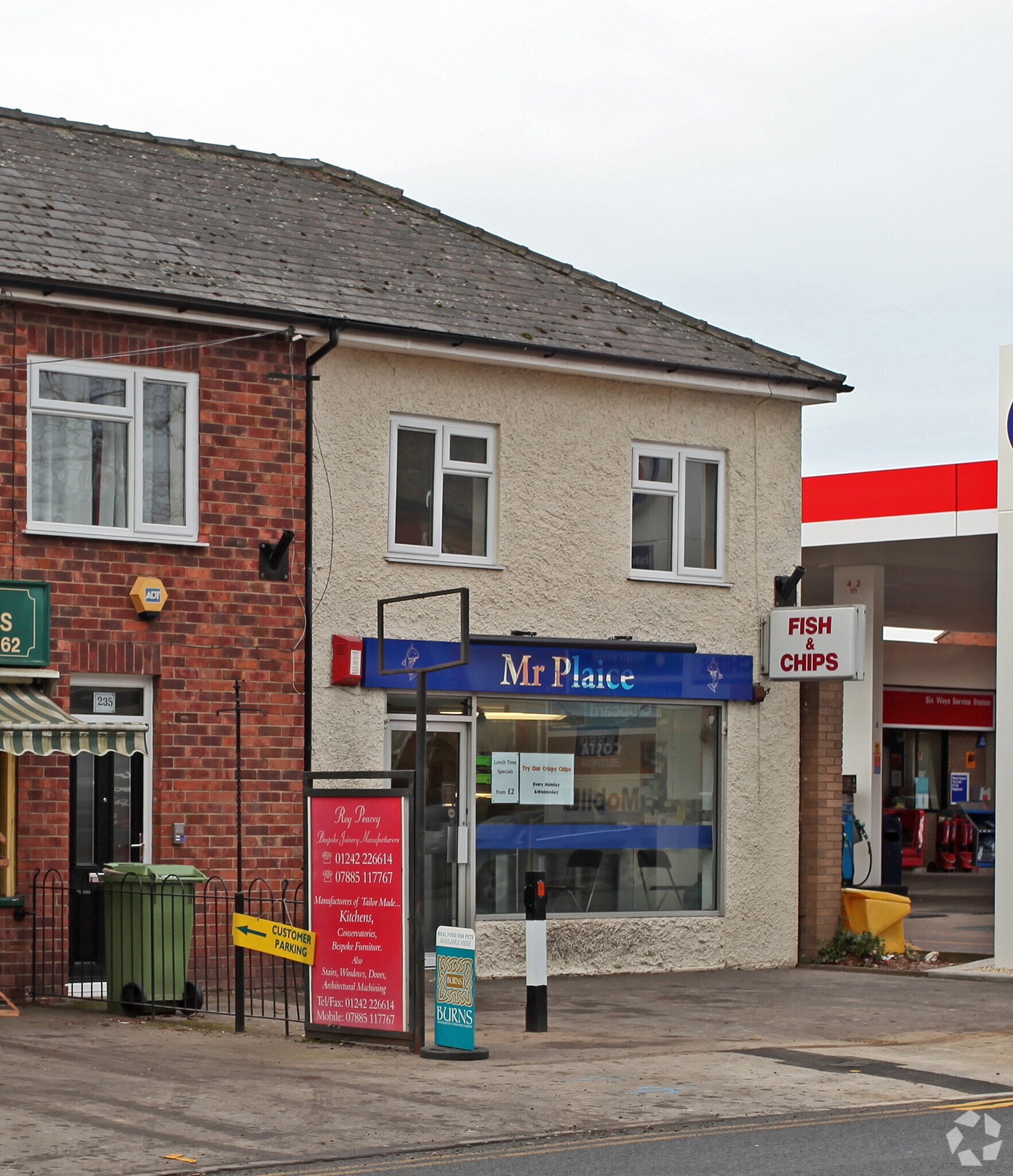 233 London Rd, Charlton Kings for sale Primary Photo- Image 1 of 1