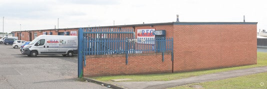 Lister Rd, Peterlee to rent - Primary Photo - Image 1 of 2