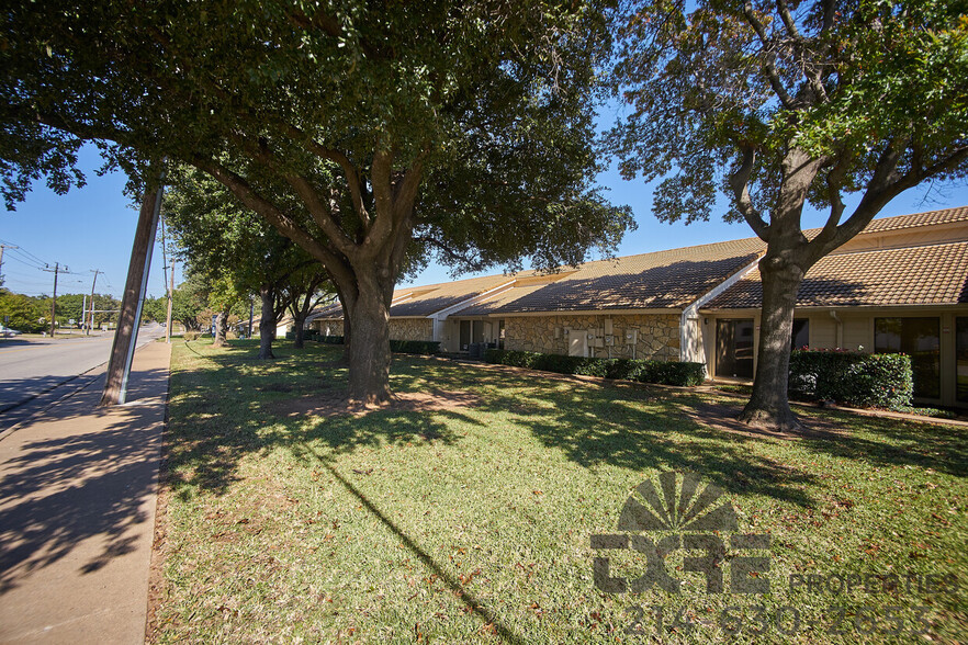 1140 W Pioneer Pky, Arlington, TX for rent - Building Photo - Image 2 of 21