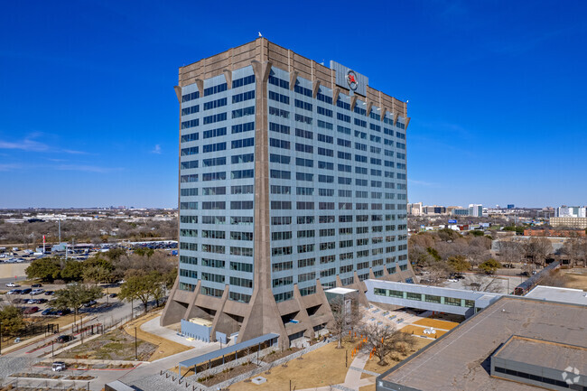 More details for 3000 Pegasus Park Dr, Dallas, TX - Office, Light Industrial for Rent