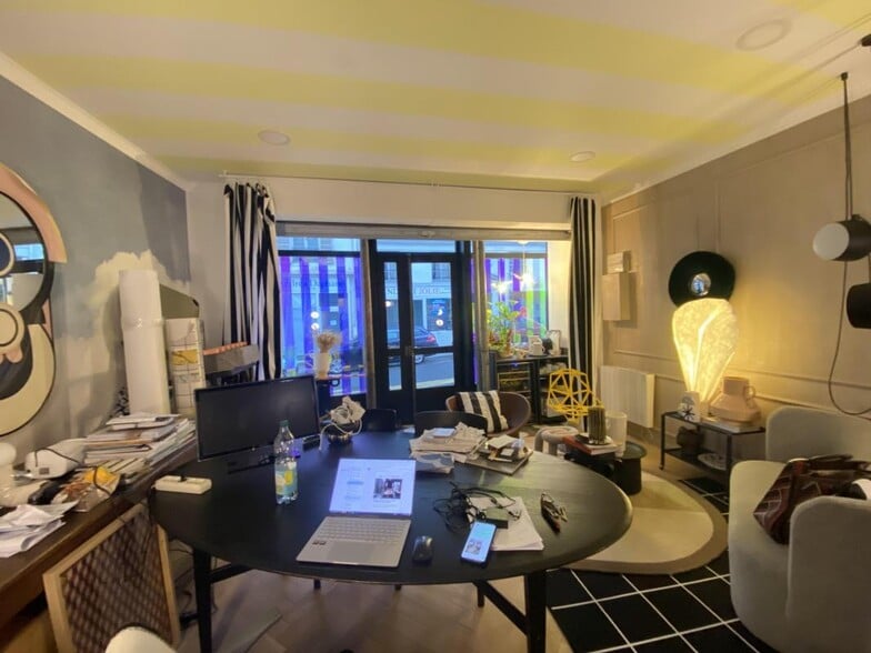 Retail in Paris for sale - Building Photo - Image 3 of 4