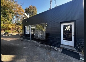 9 Meadow Rd, Rutherford, NJ for rent Building Photo- Image 1 of 6