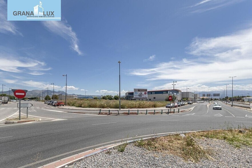 Carretera de Córdoba, 69, Granada, Granada for sale - Building Photo - Image 3 of 12