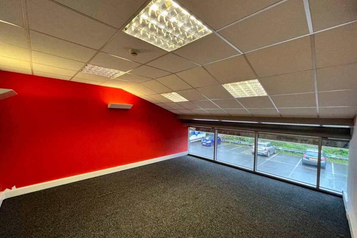 Eastern Ave, Barnstaple to rent Interior Photo- Image 1 of 3