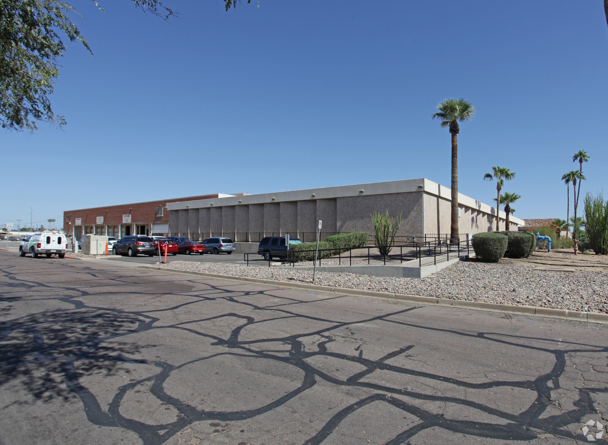 3750 W Indian School Rd, Phoenix 85019 Industrial for Rent