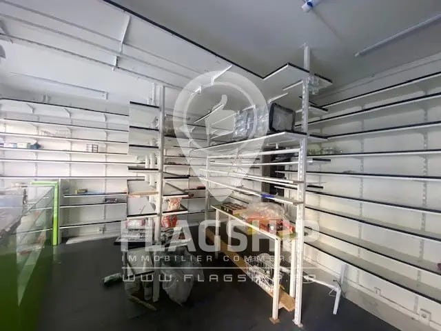 Location Commerce 35 m² - Photo 1