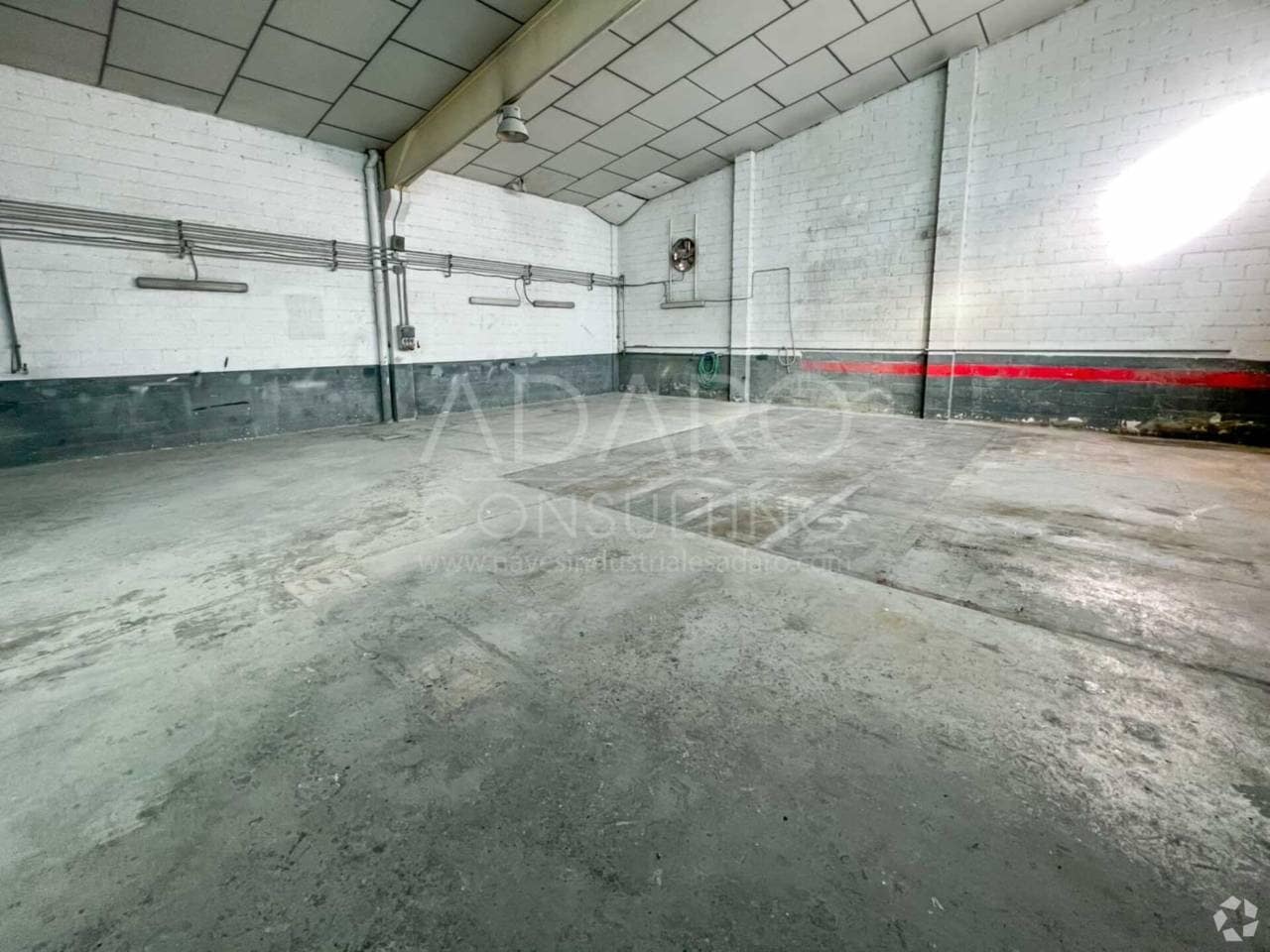 Industrial in San Fernando de Henares, Madrid for sale Building Photo- Image 1 of 1