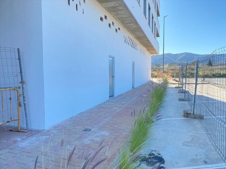 Calle del Pintor Diego Velázquez, Murcia, Murcia to rent - Building Photo - Image 2 of 8