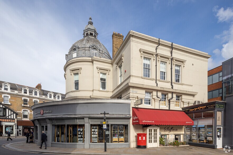 1-7A The Square, Richmond to rent - Building Photo - Image 1 of 1