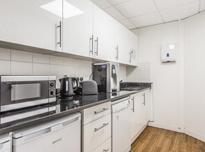 59 Church St, Staines to rent Interior Photo- Image 1 of 1