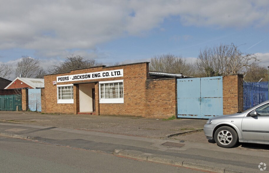 Timmis Rd, Stourbridge to rent - Building Photo - Image 3 of 3