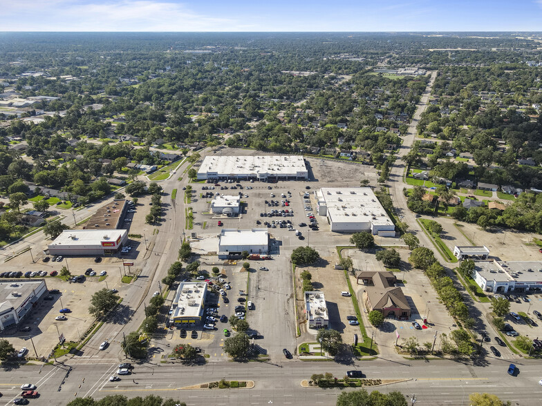 6120 Scott St, Houston, TX for rent - Aerial - Image 3 of 27