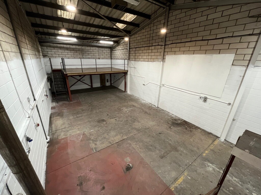 Grange Farm Rd, Colchester to rent Interior Photo- Image 1 of 5