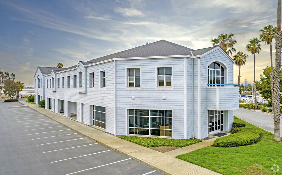 400 Seaport Ct, Redwood City, CA for rent - Building Photo - Image 1 of 5