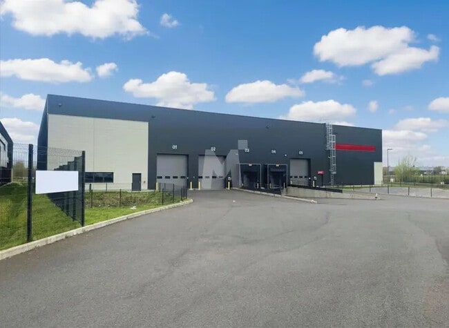 Location Local d'activités 1 636 m² à 7 213 m²