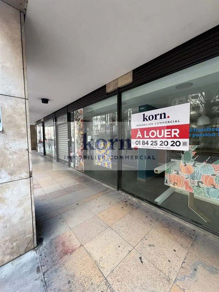 Retail in Levallois-Perret to rent Building Photo- Image 1 of 7