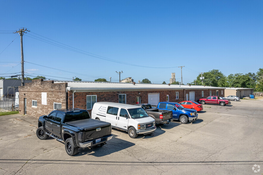 235 Glaser St, Fairborn, OH for rent - Building Photo - Image 1 of 5