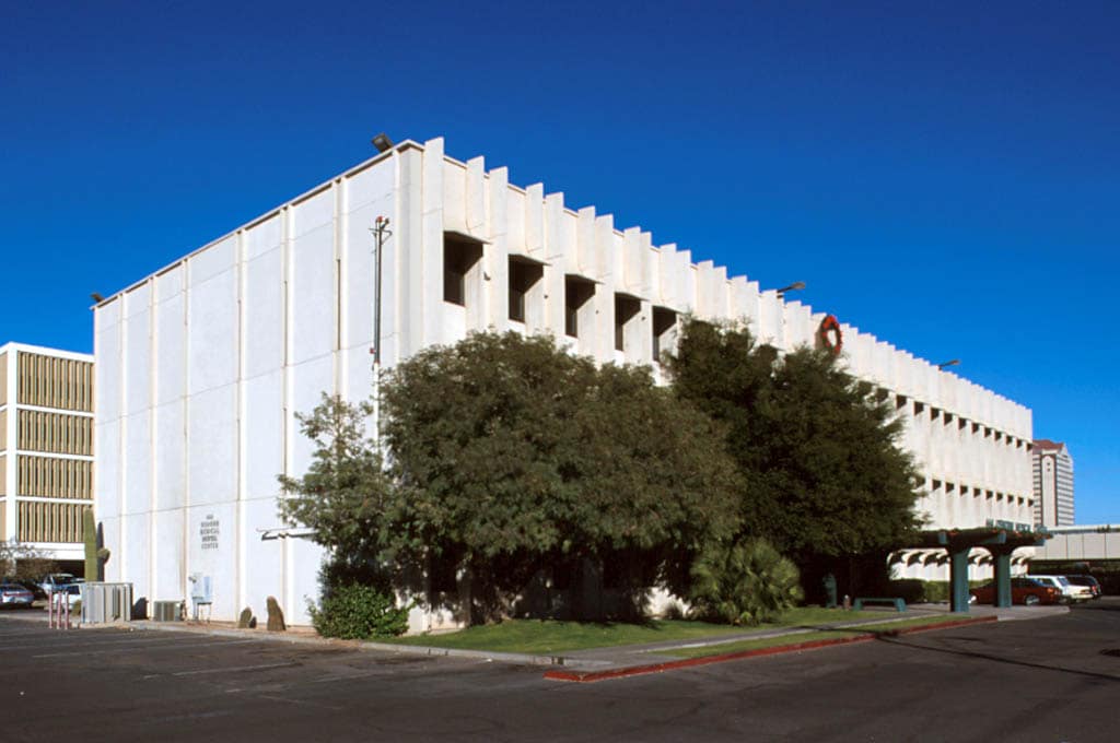 444 W Osborn Rd, Phoenix, AZ to rent Primary Photo- Image 1 of 9