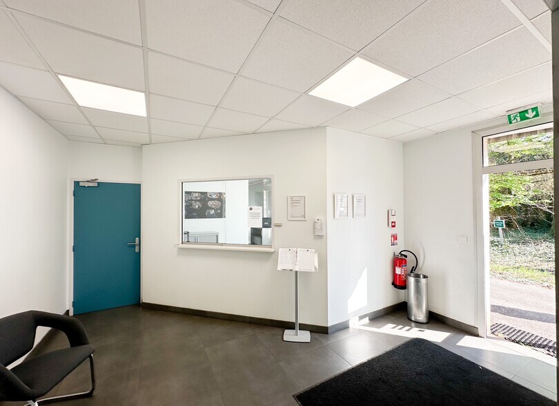 3 Avenue André Jacques Boussac, Saint-Juéry for sale - Building Photo - Image 2 of 15