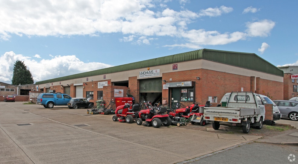 Bankside, Kidlington for sale - Primary Photo - Image 1 of 1