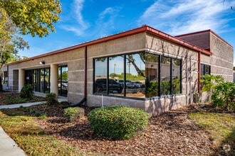 4900 Creekside Dr, Clearwater, FL to rent Building Photo- Image 2 of 12