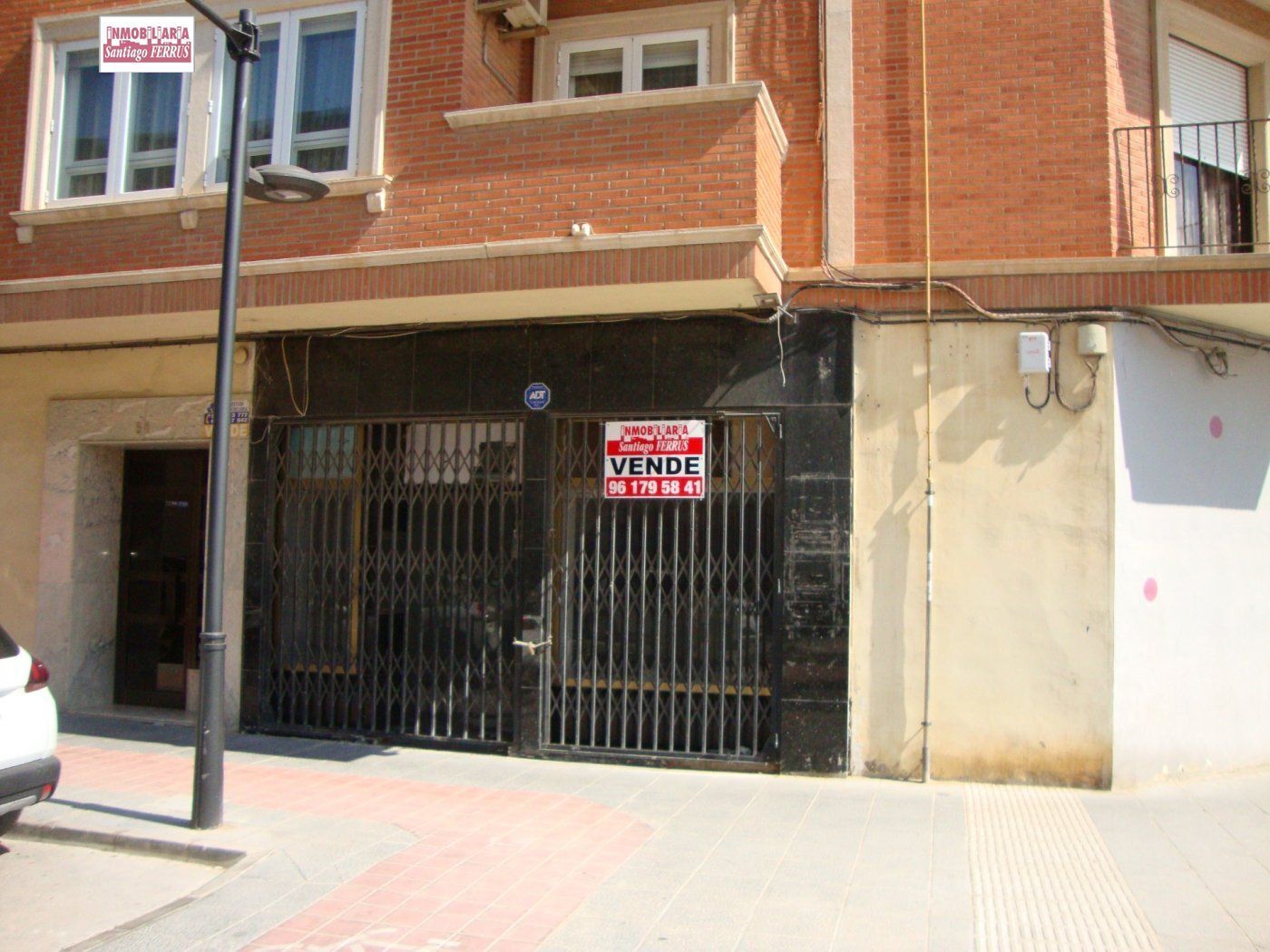 Retail in València, Valencia for sale Building Photo- Image 1 of 6