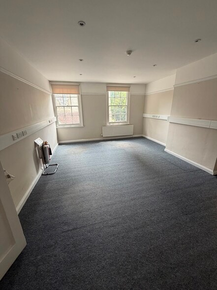 48-50 High St, Beckenham to rent - Building Photo - Image 2 of 3