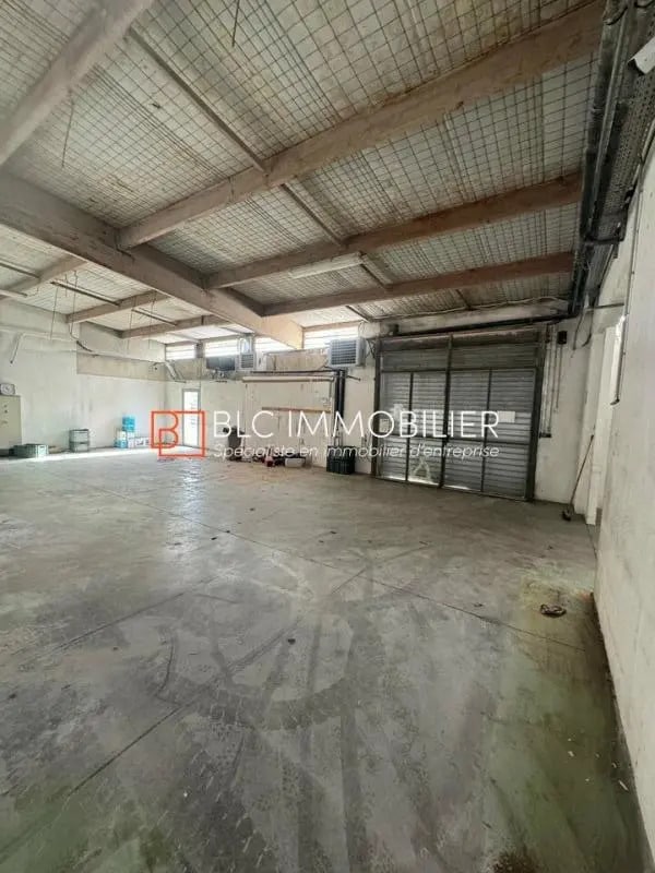 Light Industrial in Aubagne to rent Interior Photo- Image 1 of 6