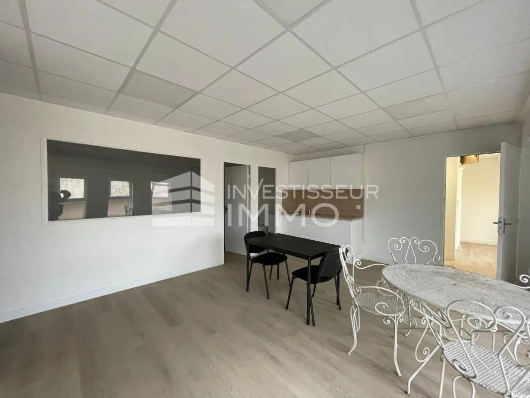 Office in Champigny-sur-Marne to rent Building Photo- Image 1 of 17
