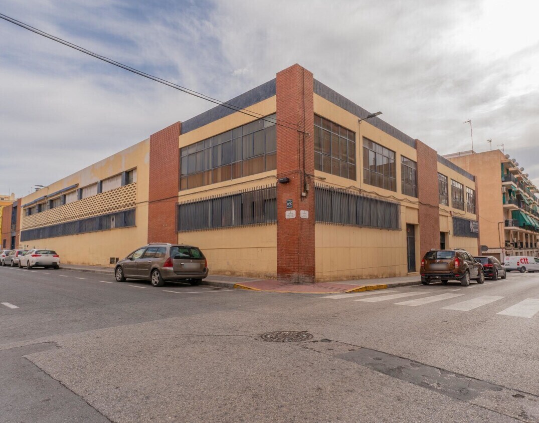 Industrial in Elche, Alicante to rent Interior Photo- Image 1 of 14