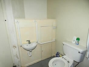 30 Church St, Ballymoney to rent Interior Photo- Image 2 of 13
