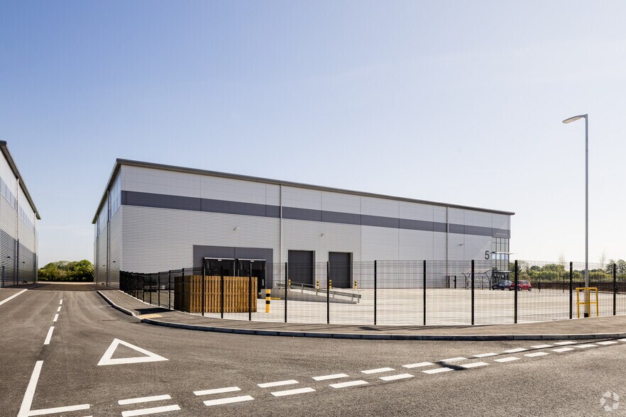 Middleton Stoney Rd, Bicester for sale - Building Photo - Image 1 of 1