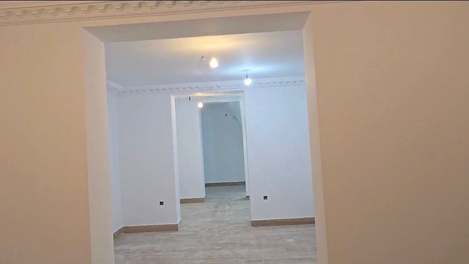 Madrid, MAD 28004 - Unit Iz. -  - Interior Photo - Image 1 of 1