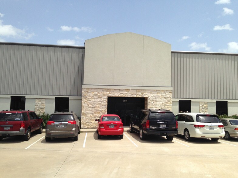 20121 Park Row, Katy, TX 77449 UK