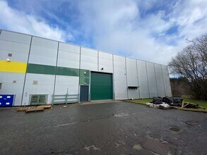 1-3 Langlands Pl, East Kilbride to rent Building Photo- Image 2 of 6
