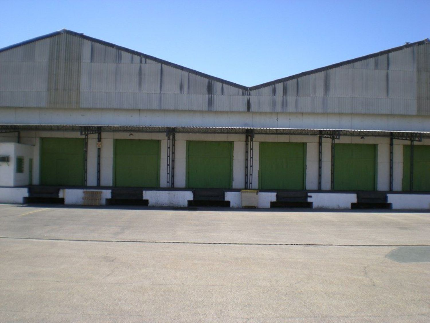 Calle la Red Veintisiete, 21, Alcalá de Guadaíra, Sevilla to rent Building Photo- Image 1 of 11