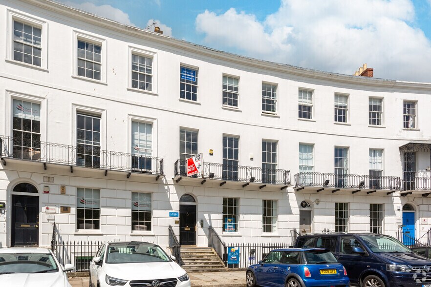 3 Royal Cres, Cheltenham for sale - Primary Photo - Image 1 of 1