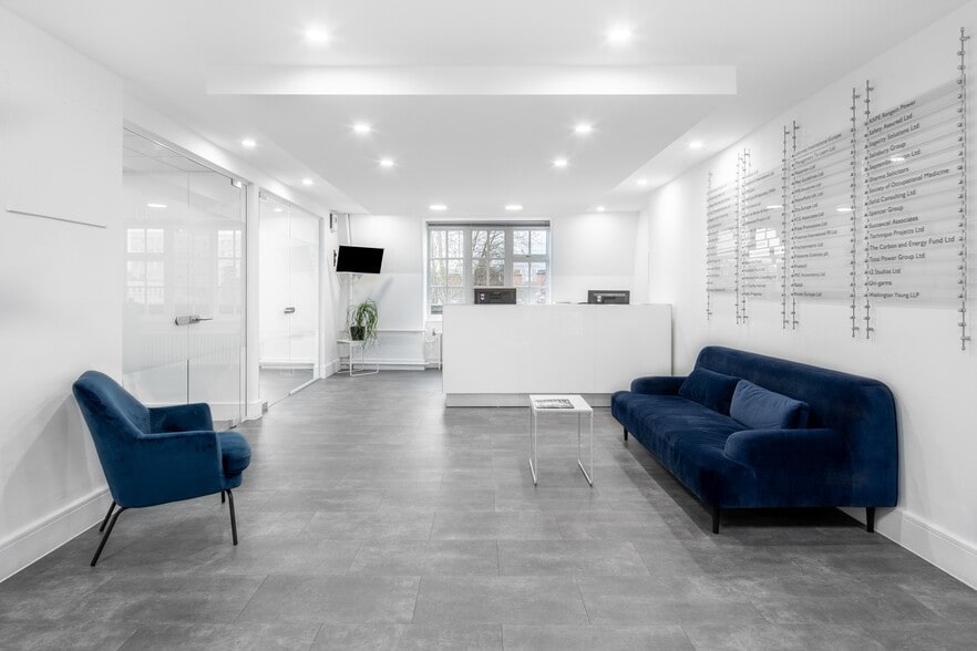 Mabledon Pl, London to rent - Interior Photo - Image 2 of 10