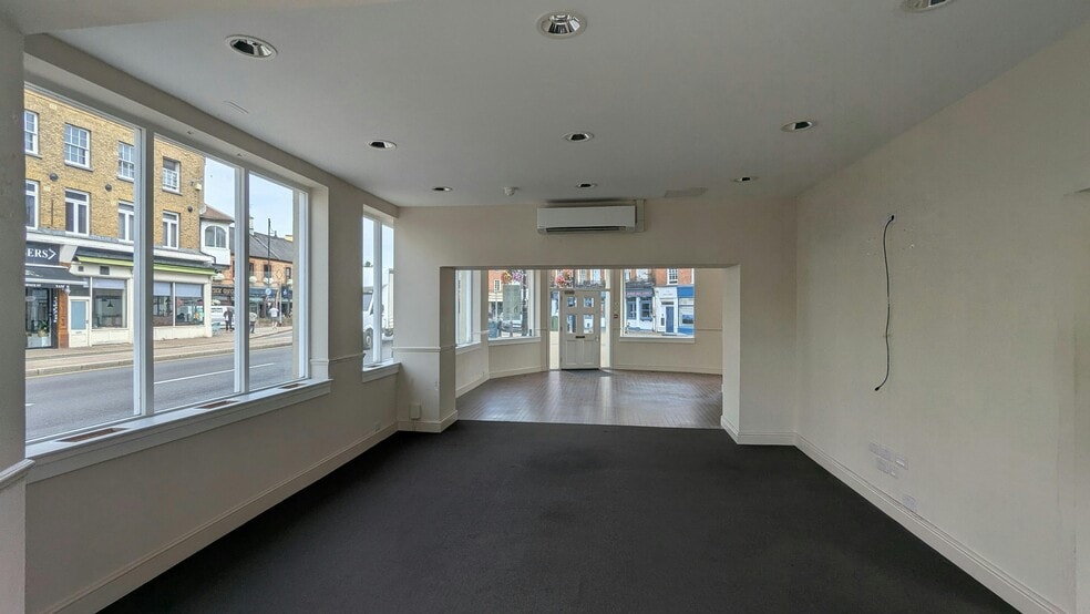 2 Clarence St, Staines to rent - Building Photo - Image 2 of 8
