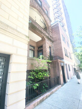 4 E 78th St, New York, NY for rent Building Photo- Image 2 of 6