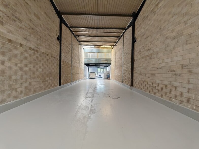 8 Allée Du Closeau, Noisy-le-Grand to rent - Interior Photo - Image 1 of 6