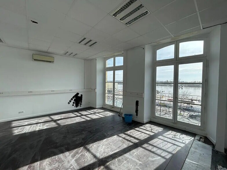 Office in Bordeaux to rent - Interior Photo - Image 3 of 20